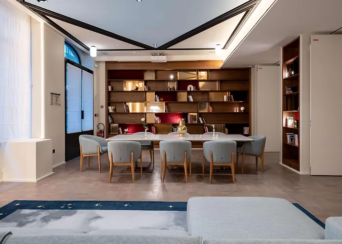 מלון Astra Opera - Astotel