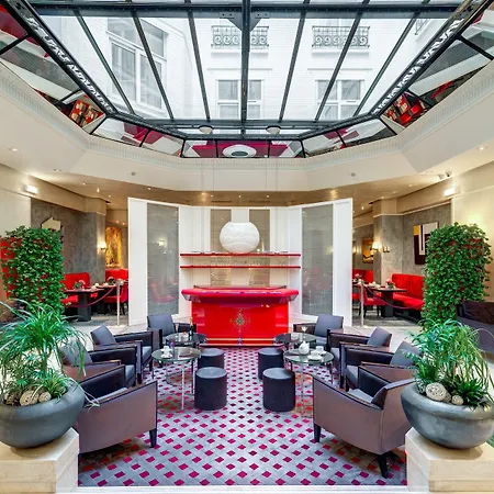 アストラ オペラ アストテル 4* パリ