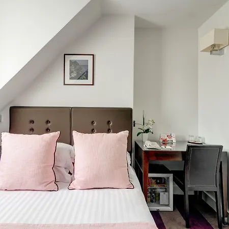 アストラ オペラ アストテル ホテル パリ