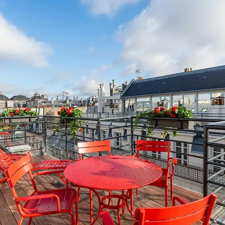 ホテル アストラ オペラ アストテル 4*