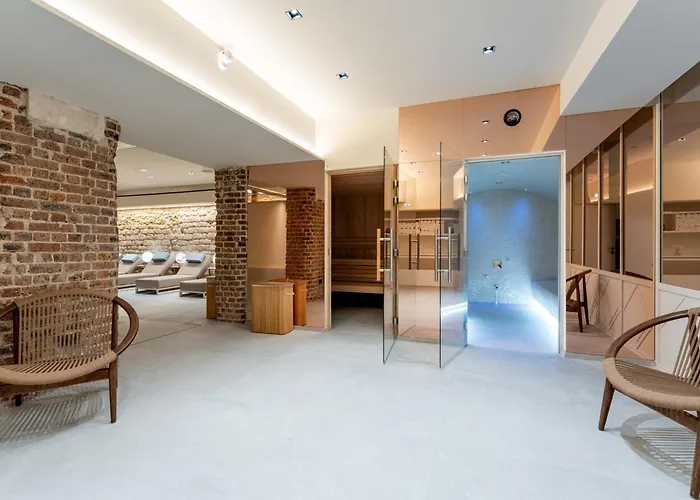 Astra Opera - Astotel