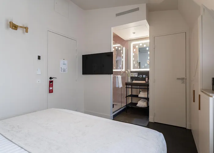 Astra Opera - Astotel 4*